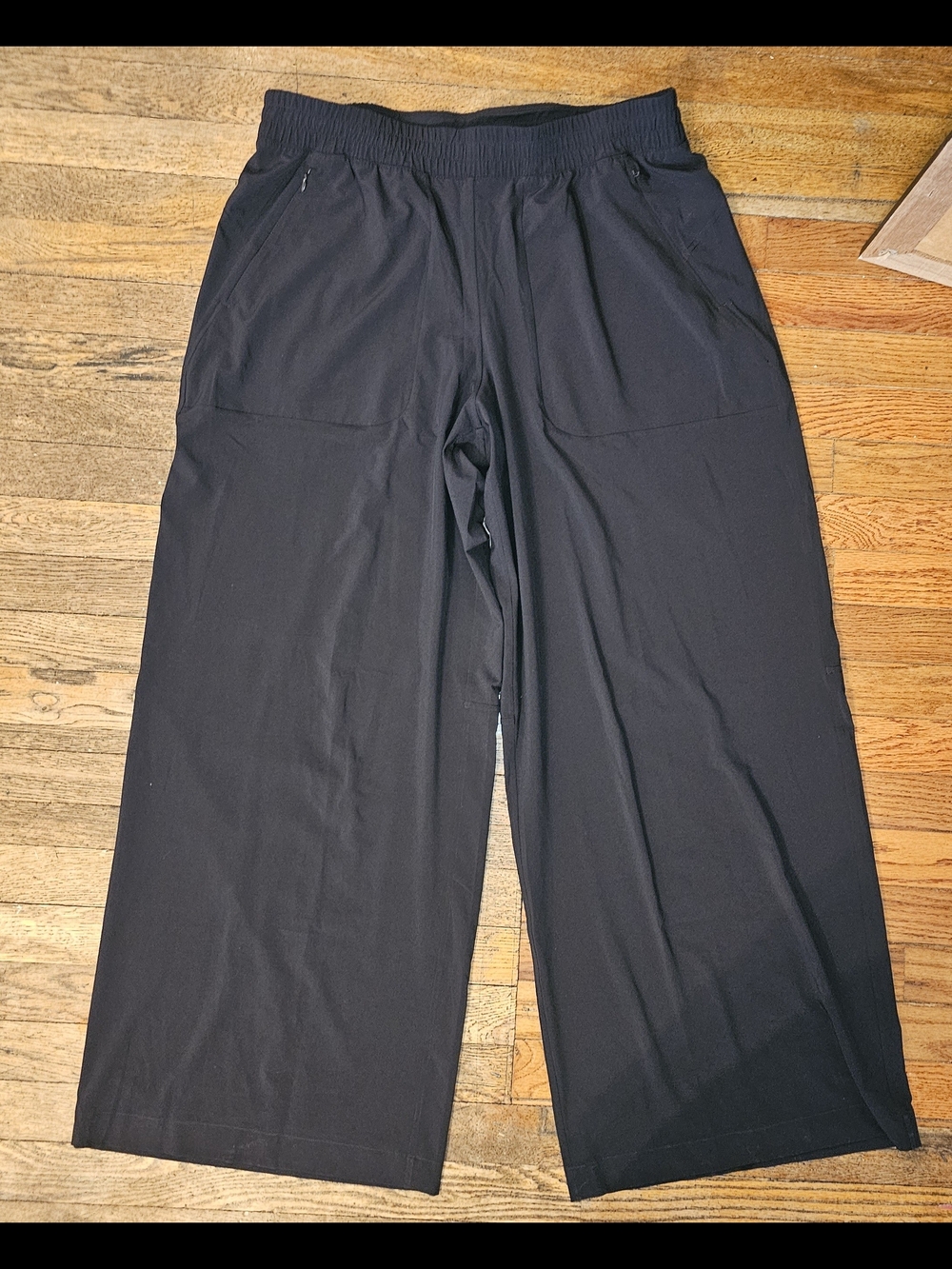 Lululemon Women’s Wide Leg Pants Black Size 14 Like New